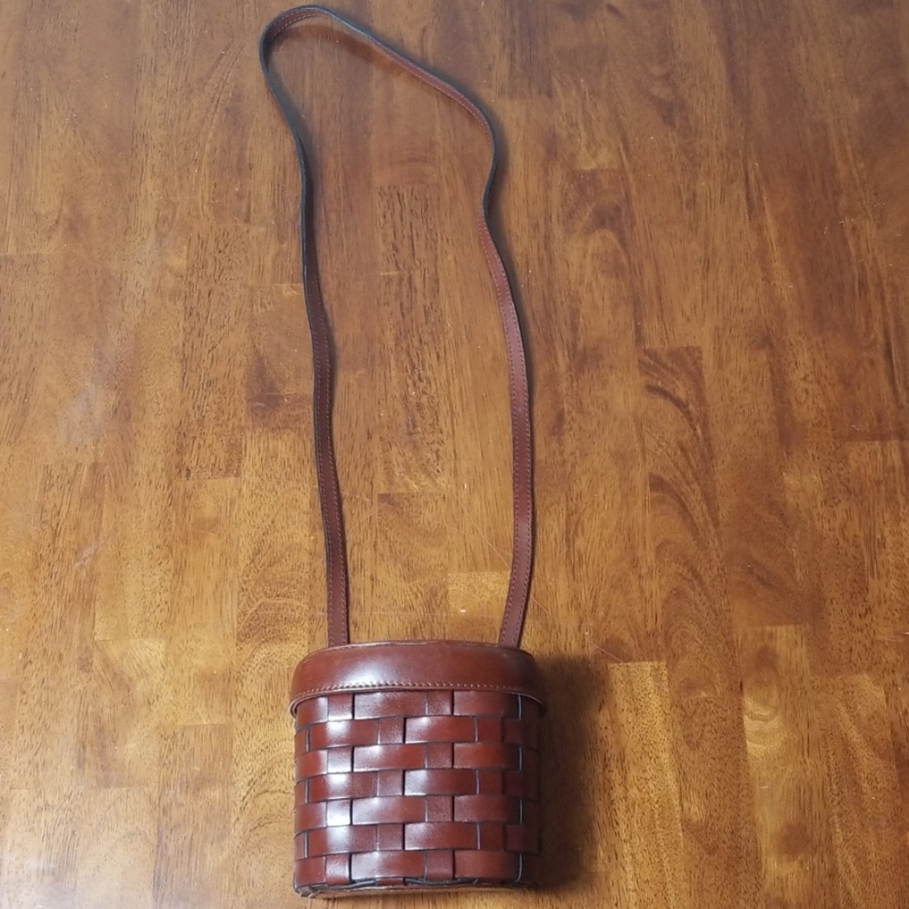 VINTAGE CROSSBODY